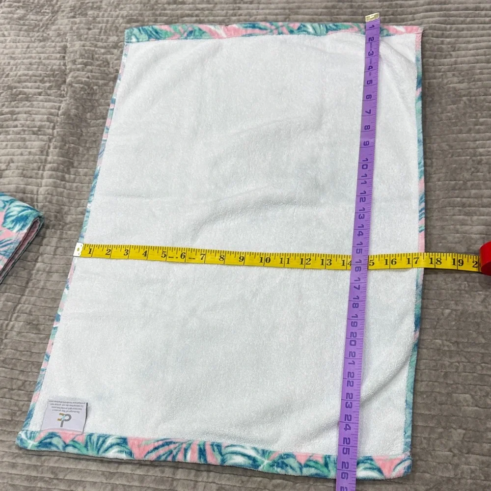 Pink Tropical Leaf Towel Set